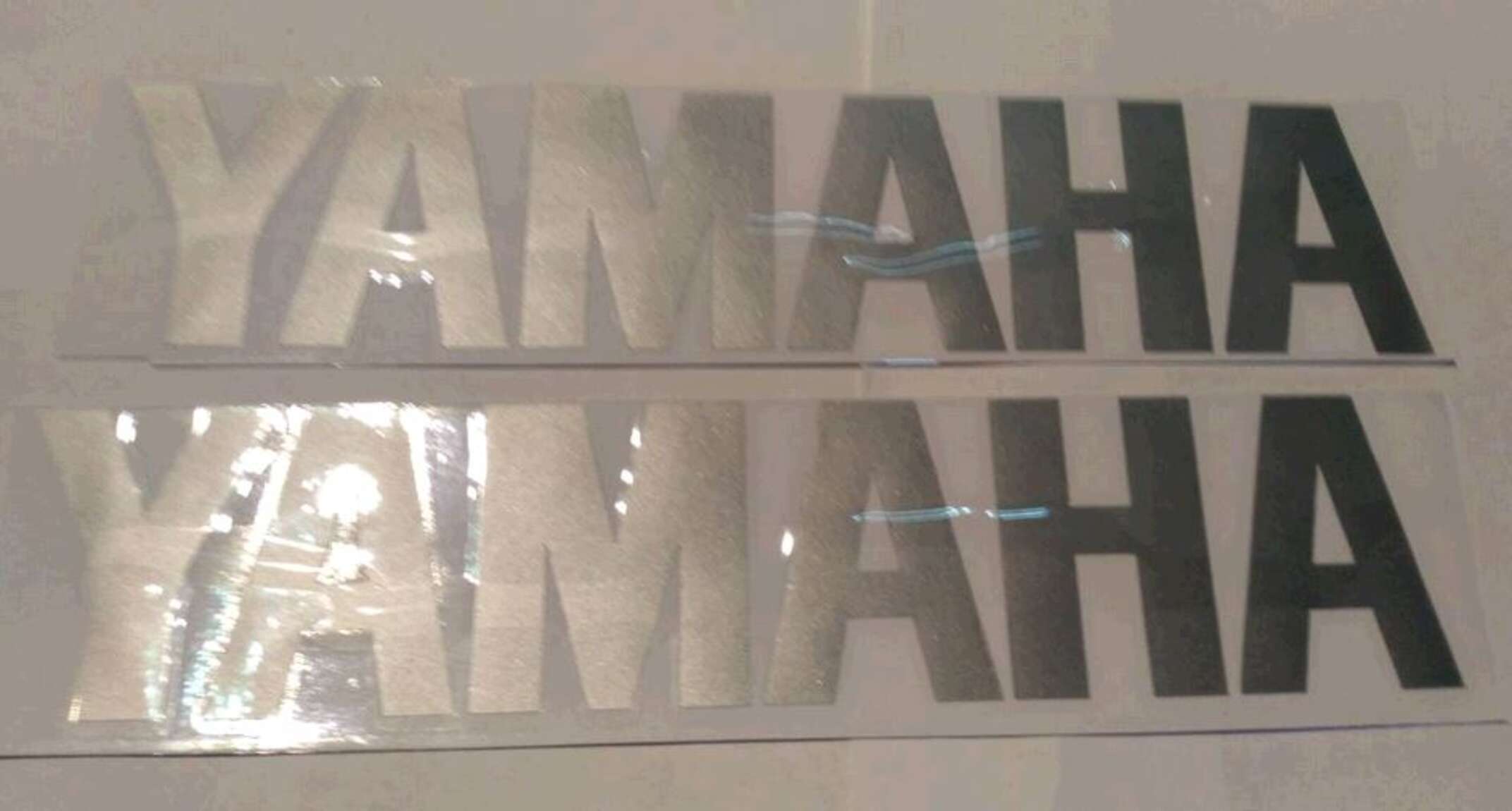 Наклейка буквы YAMAHA (22х6см, 2шт, серебро)