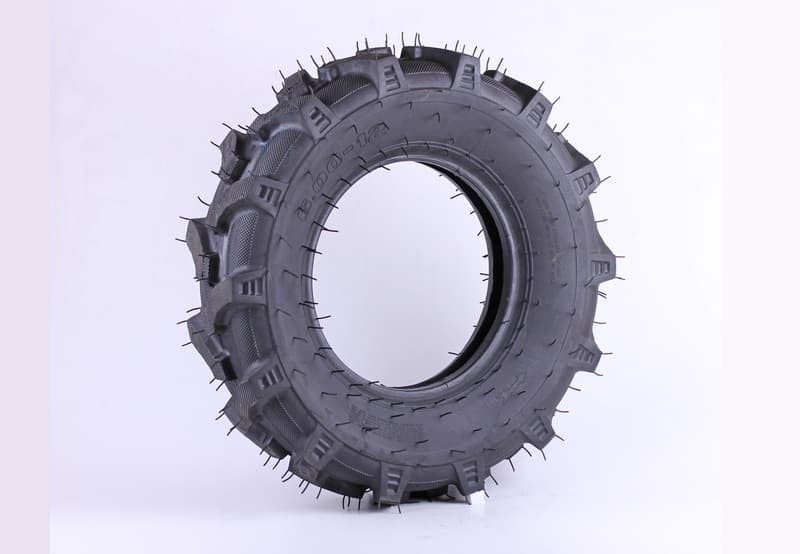 Шина 6,00 -12 TT елочка 12 PR (с камерой) AMG-3